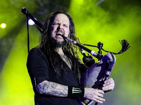 how tall is jonathan davis